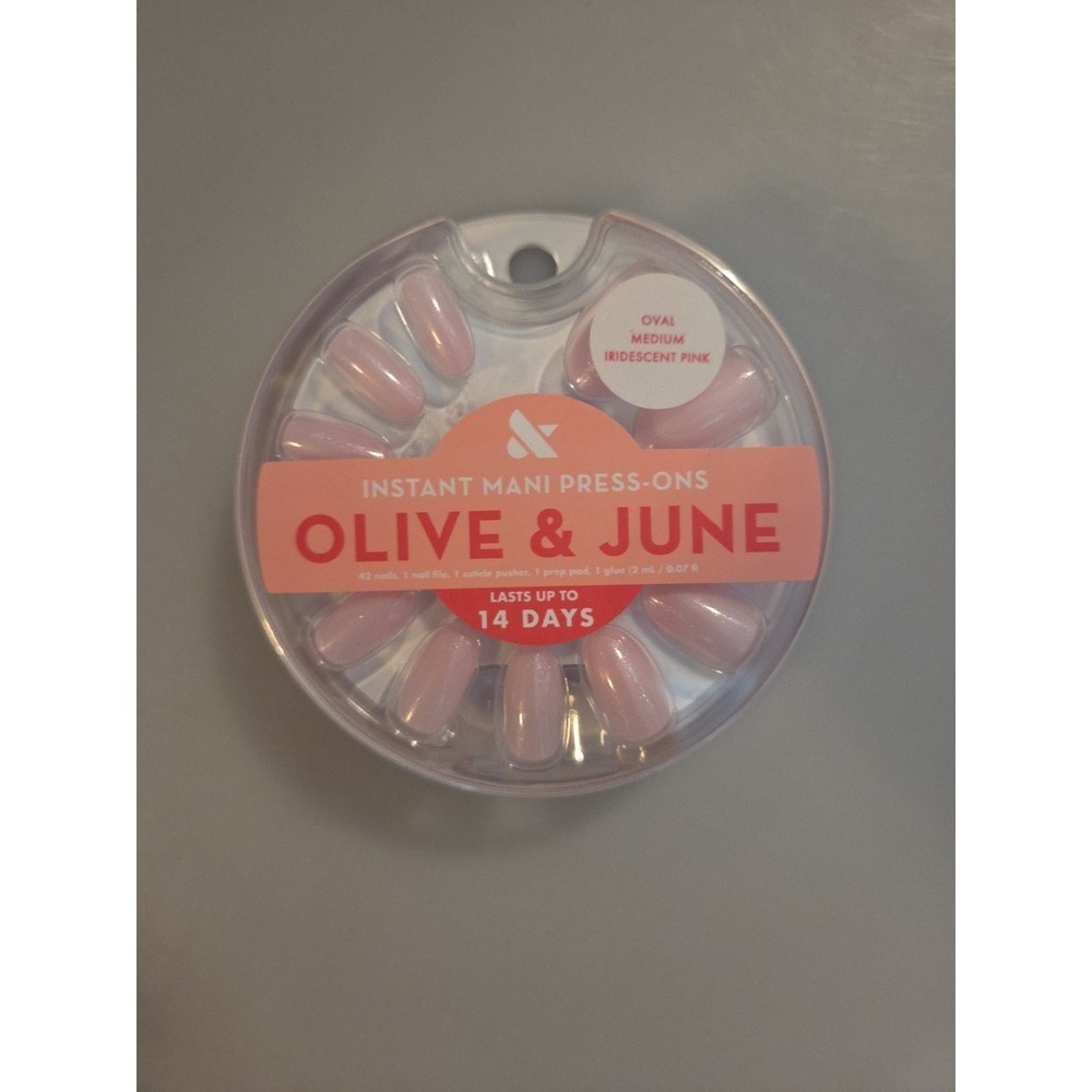 Olive & June Instant Mani‎ Press On Sheer Lavender Shimmer Nails